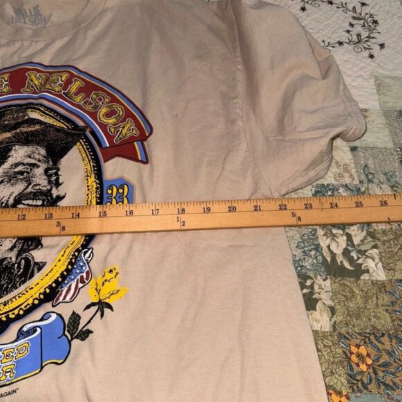 Willie Nelson 2024 Family Tour XL T-Shirt Red Headed Stranger 1933 Flag Roses - Picture 7 of 7